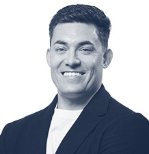 Simon Sharp
